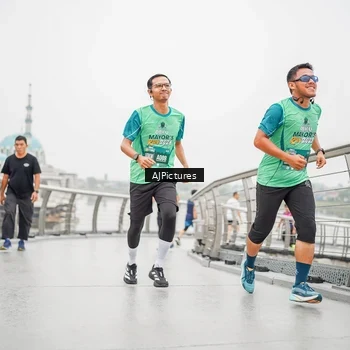 Runner Photo 8590797