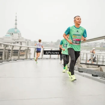 Runner Photo 8590824