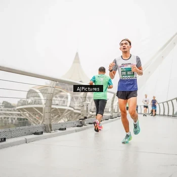 Runner Photo 8590836