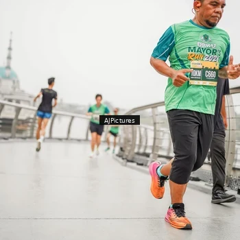 Runner Photo 8590846
