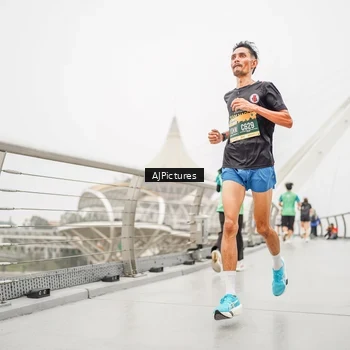 Runner Photo 8590852