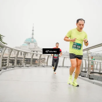 Runner Photo 8591060