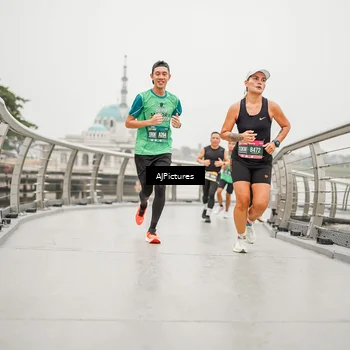 Runner Photo 8591081