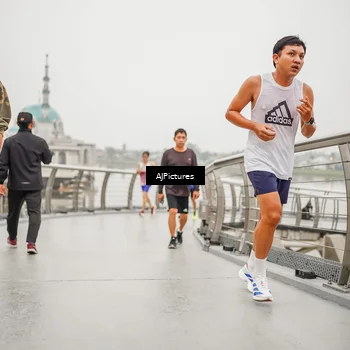 Runner Photo 8591146