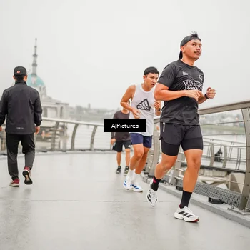 Runner Photo 8591153