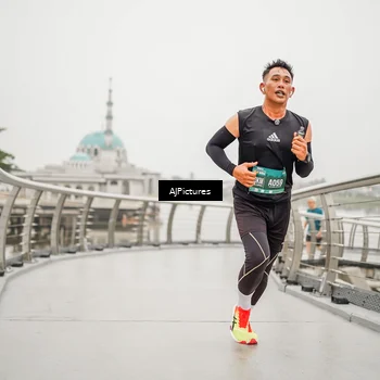 Runner Photo 8591154