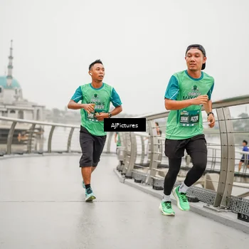 Runner Photo 8591233