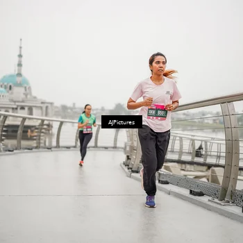 Runner Photo 8591257