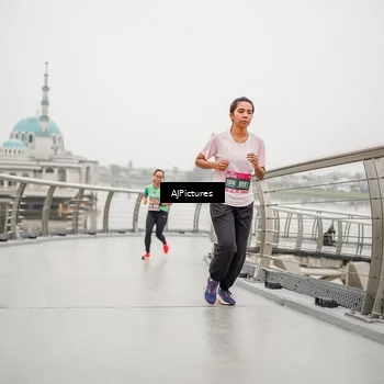 Runner Photo 8591258