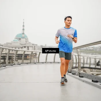 Runner Photo 8591284