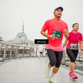 Runner Photo 8591302