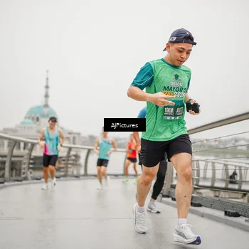 Runner Photo 8591345