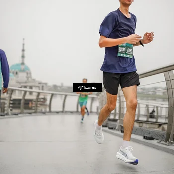 Runner Photo 8591381