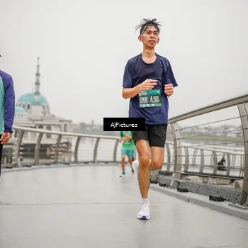 Runner Photo 8591399