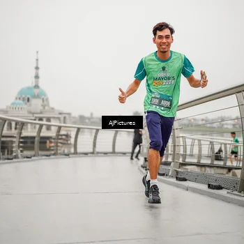 Runner Photo 8591433