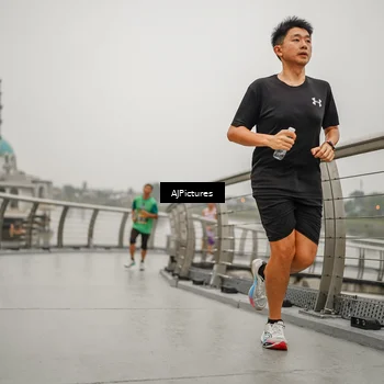 Runner Photo 8591499