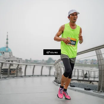 Runner Photo 8591516