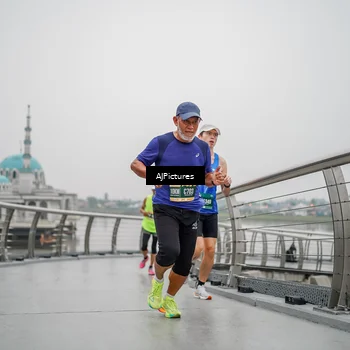 Runner Photo 8591524