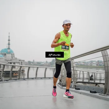 Runner Photo 8591532