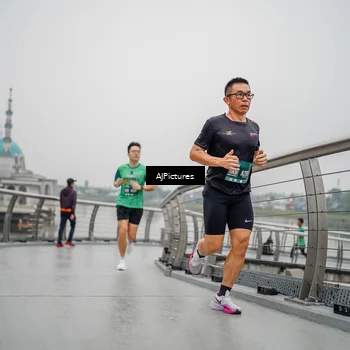 Runner Photo 8591534