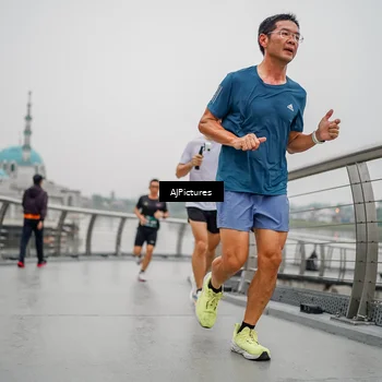 Runner Photo 8594142