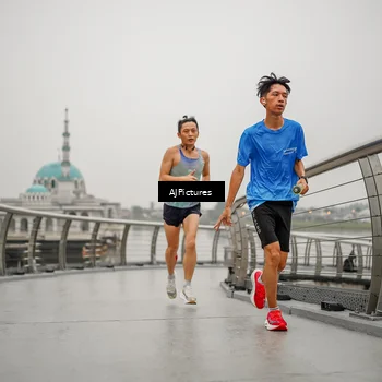 Runner Photo 8594154