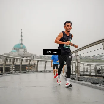 Runner Photo 8594157