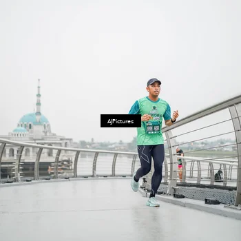 Runner Photo 8594191