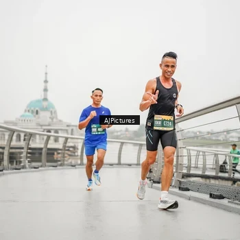 Runner Photo 8594195