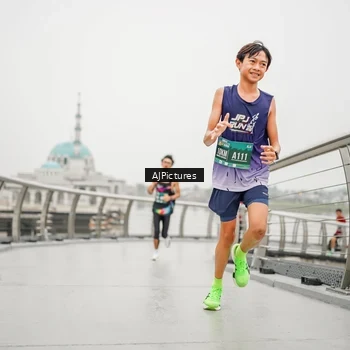 Runner Photo 8594205