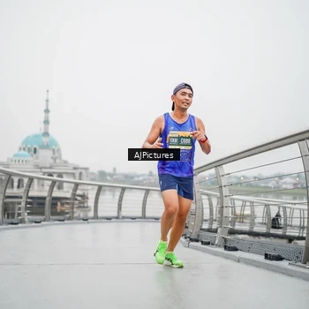 Runner Photo 8594217