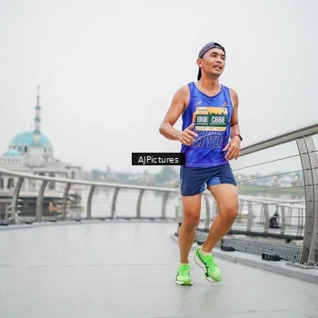 Runner Photo 8594218