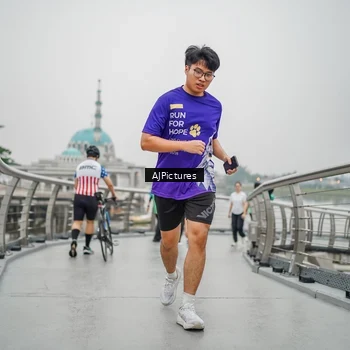 Runner Photo 8594221