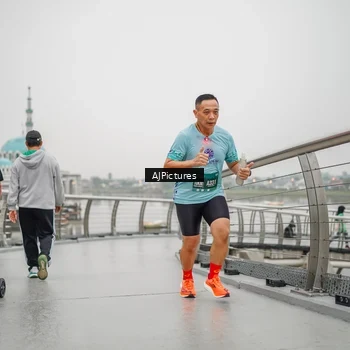 Runner Photo 8594222