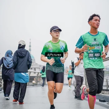Runner Photo 8594228