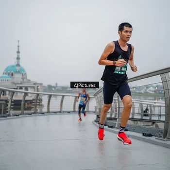 Runner Photo 8594240