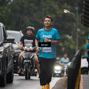 Runner Photo 8594259