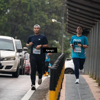 Runner Photo 8594261