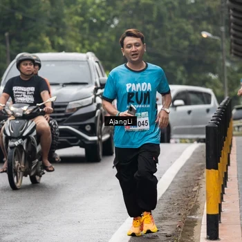 Runner Photo 8594271
