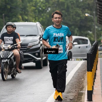 Runner Photo 8594275