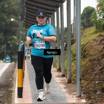 Runner Photo 8594283