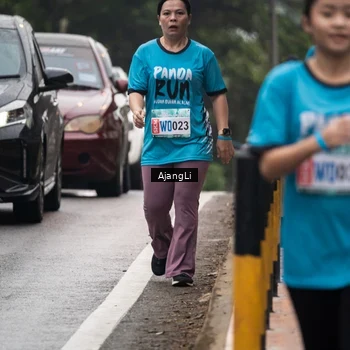Runner Photo 8594315