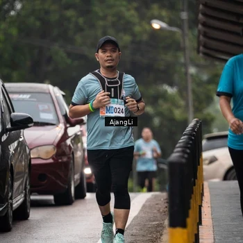 Runner Photo 8594334