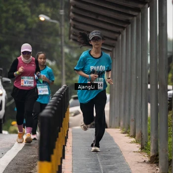 Runner Photo 8594367