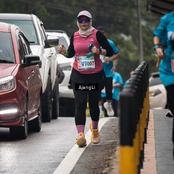 Runner Photo 8594375