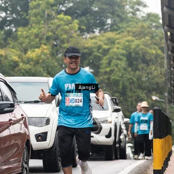 Runner Photo 8594386