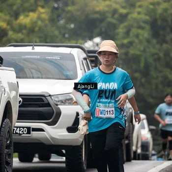 Runner Photo 8594402