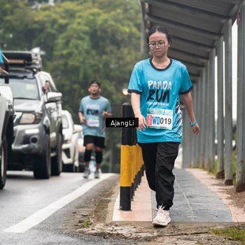 Runner Photo 8594407