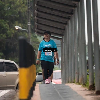 Runner Photo 8594417