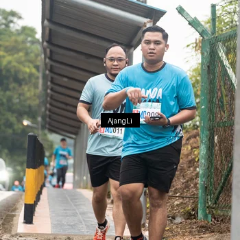 Runner Photo 8594436